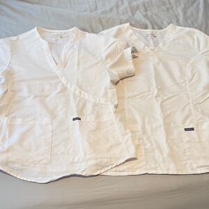 Set of 2 White Sanibel Scrub Tops with Pockets Size Medium